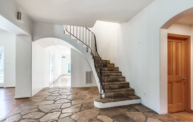724  Alta Ave, Alamo Heights, TX 78209 — photo 3