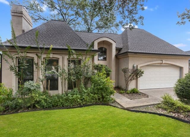 1005  River Park
