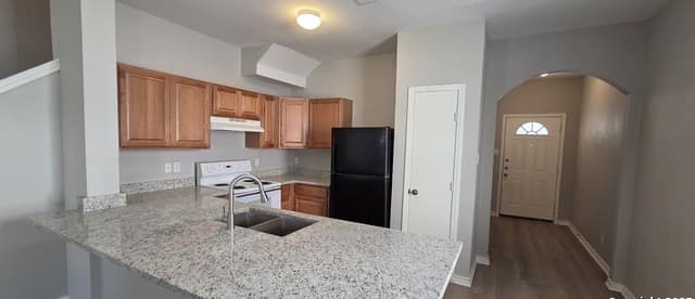 7810  Kingsbury Wood Unit 2, San Antonio, TX 78240 — photo 4