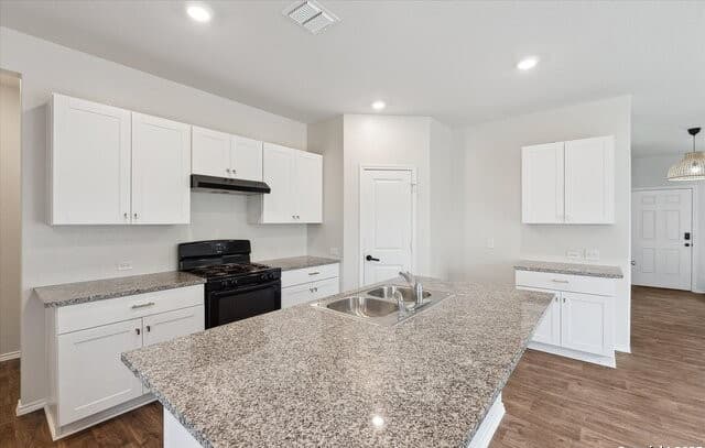 168  Middle Green Loop, Floresville, TX 78114 — photo 15