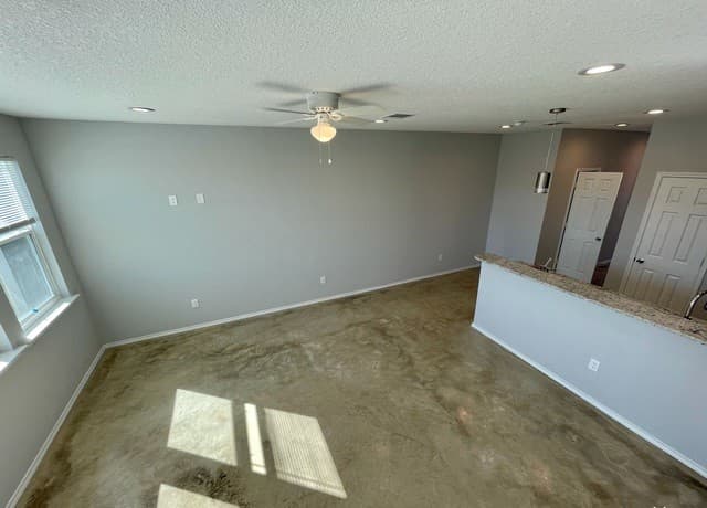 6922  Crestway Rd Unit 4, San Antonio, TX 78239 — photo 8
