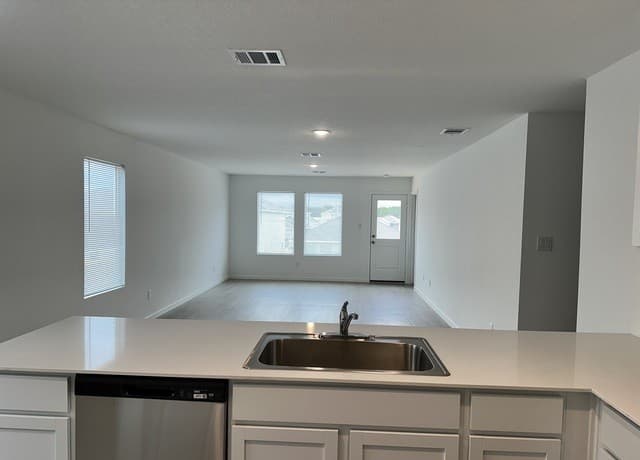629  Drake, Marion, TX 78124 — photo 12