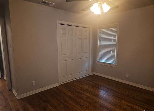 131  Bethany Pl, San Antonio, TX 78201 — photo 16