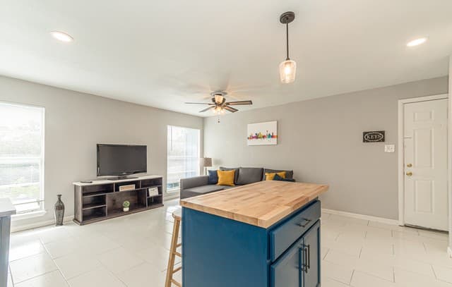 346  Natalen Dr Unit 3, San Antonio, TX 78209 — photo 4