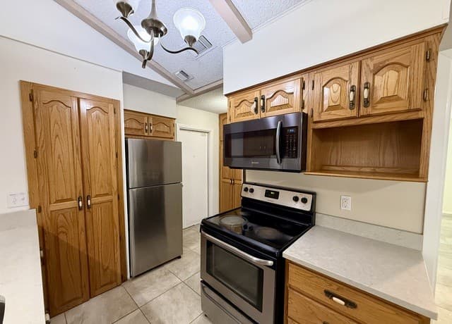 4214  Eagle Nest, San Antonio, TX 78233 — photo 16