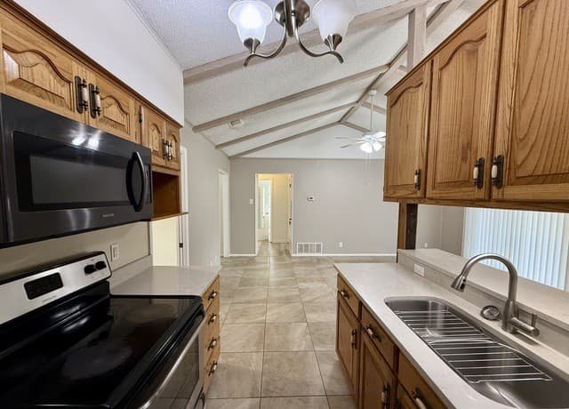 4214  Eagle Nest, San Antonio, TX 78233 — photo 17