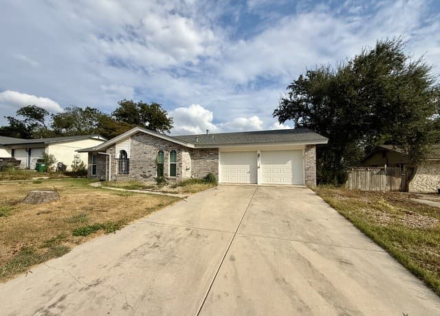 4214  Eagle Nest, San Antonio, TX 78233 — photo 3