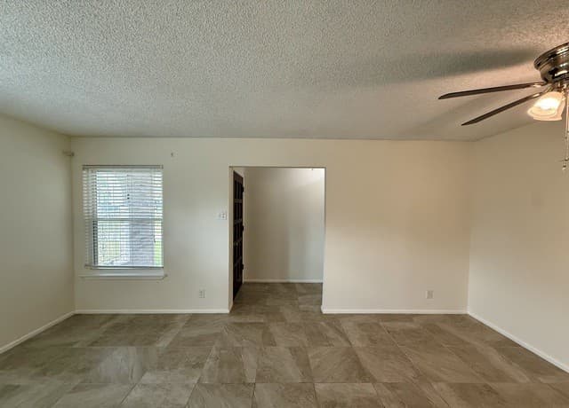 4214  Eagle Nest, San Antonio, TX 78233 — photo 6