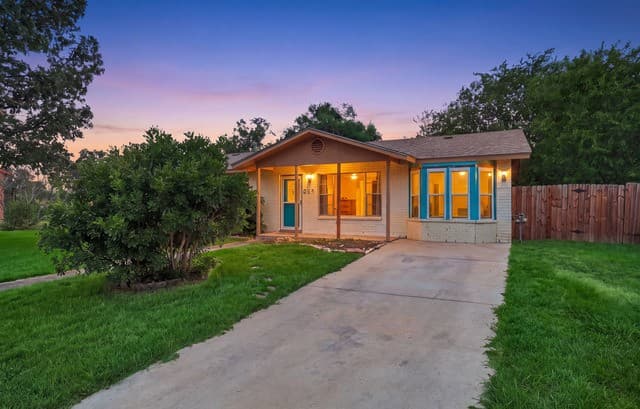 301  Ann Dr