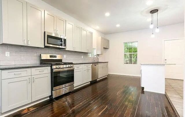 618  Saint James, San Antonio, TX 78202 — photo 10