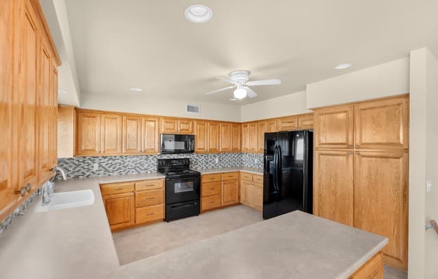 1210  Skyline, Canyon Lake, TX 78133 — photo 13