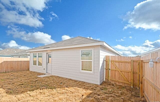 2414  Legends Crk, New Braunfels, TX 78130 — photo 24