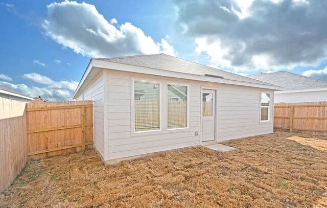 2414  Legends Crk, New Braunfels, TX 78130 — photo 25