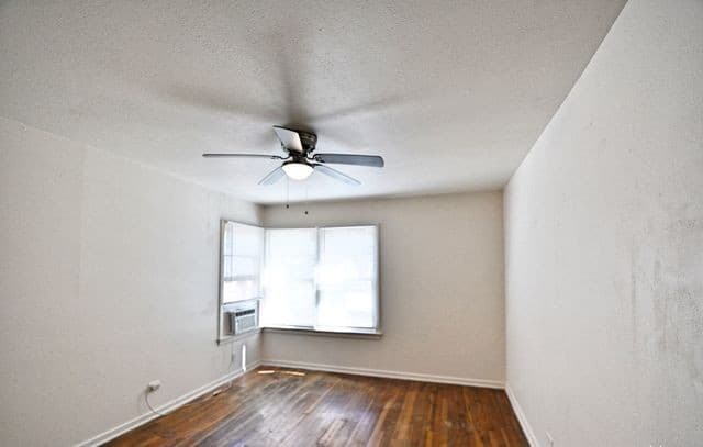 730  Roosevelt St, New Braunfels, TX 78130 — photo 21