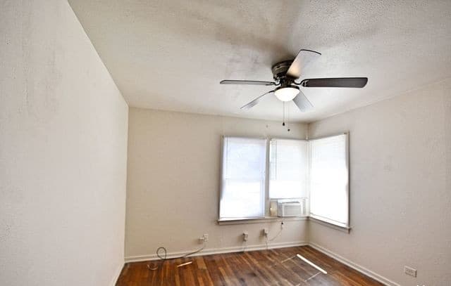 730  Roosevelt St, New Braunfels, TX 78130 — photo 24