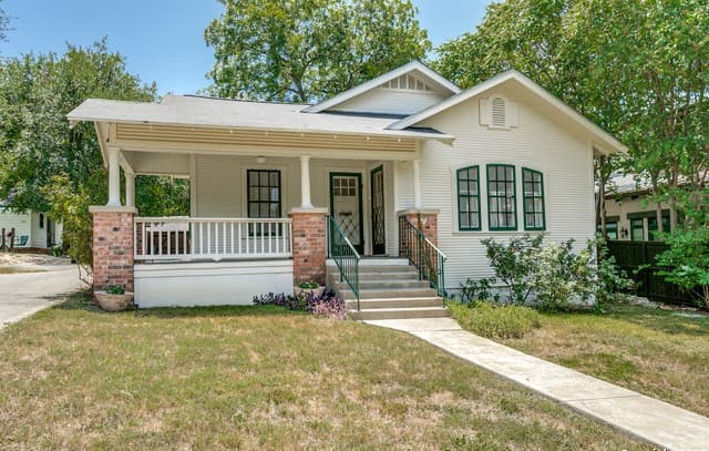 212  Chichester Pl, Alamo Heights, TX 78209 — photo 2