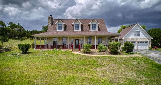 108  Mountain Vw, Boerne, TX 78006 — photo 2