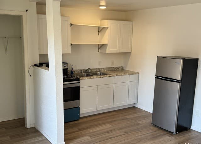 411  Cincinnati Unit 102, San Antonio, TX 78201 — photo 11