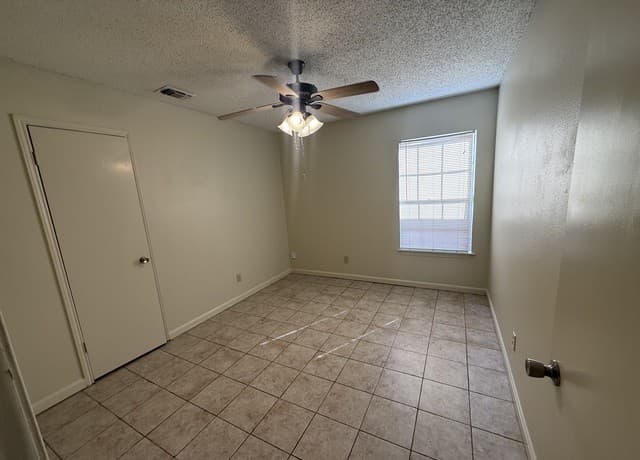 1807 W Olmos Dr Unit 2, San Antonio, TX 78201 — photo 11