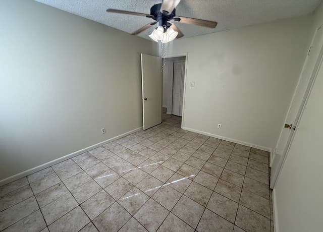 1807 W Olmos Dr Unit 2, San Antonio, TX 78201 — photo 12