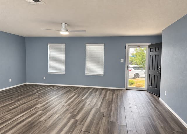 102  Samuel Kemper, San Antonio, TX 78220 — photo 2