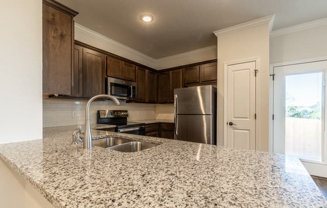 10351  Lynwood Crk Unit 101, San Antonio, TX 78245 — photo 13