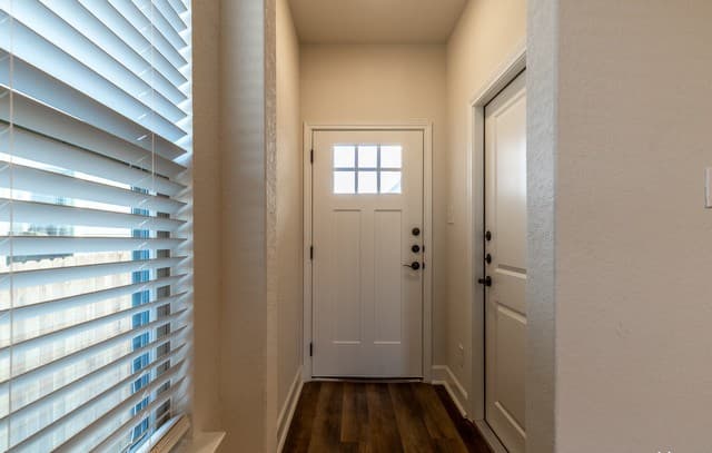 10351  Lynwood Crk Unit 101, San Antonio, TX 78245 — photo 4