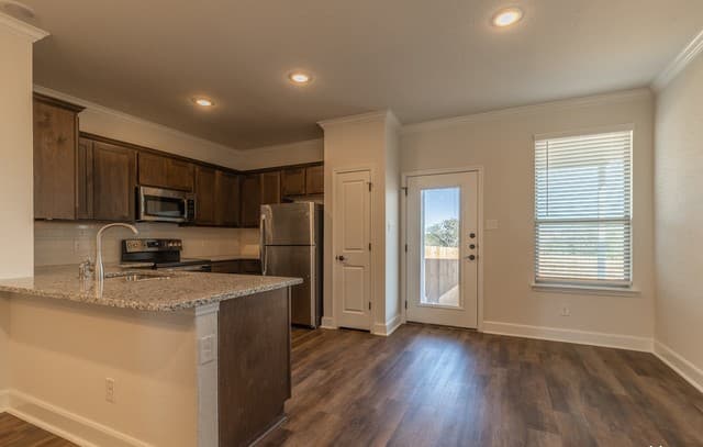10351  Lynwood Crk Unit 101, San Antonio, TX 78245 — photo 9
