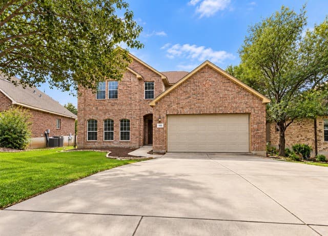 1410  Camden Cv