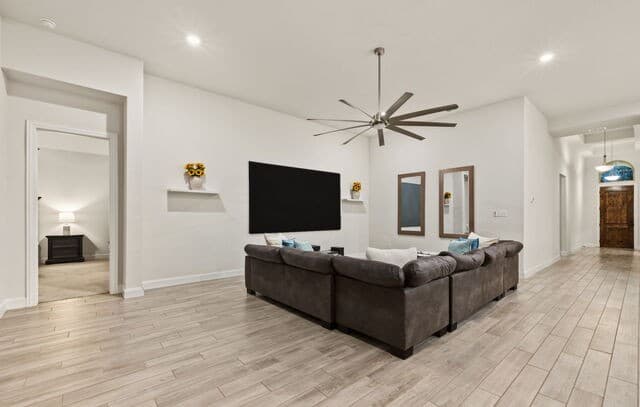 122  Huntwick Dr, Boerne, TX 78006 — photo 5