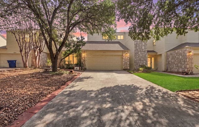 8424  Echo Creek Ln Unit II