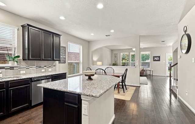 110  Gage Dr, Boerne, TX 78006 — photo 4