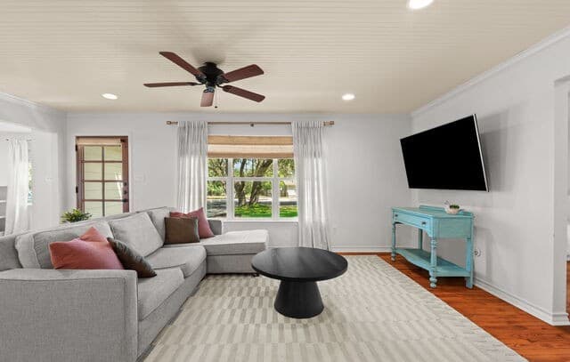 414  Frey St, Boerne, TX 78006 — photo 9