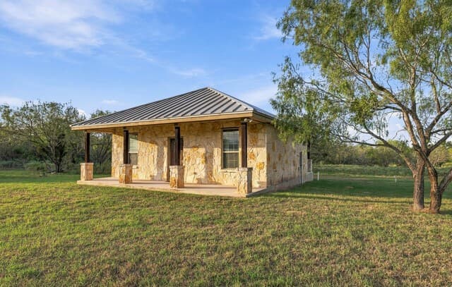 1260  County Road 361