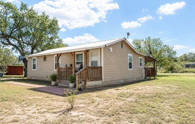309  E Ave, Christine, TX 78012 — photo 16