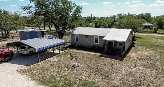 309  E Ave, Christine, TX 78012 — photo 3