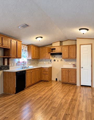 512 SW Hickey, Cotulla, TX 78014 — photo 8