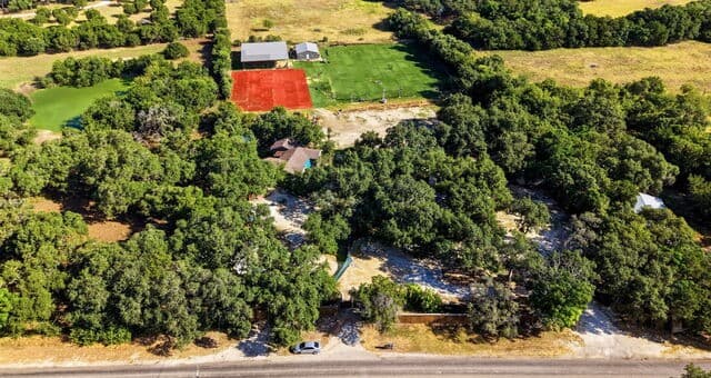 24  Ammann Rd, Boerne, TX 78015 — photo 3