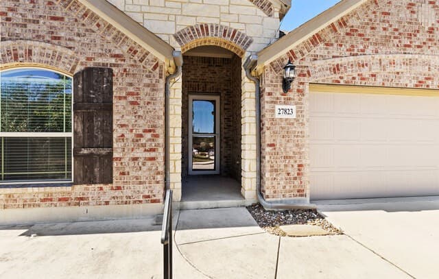 27823  Dana Creek Dr, Boerne, TX 78015 — photo 5