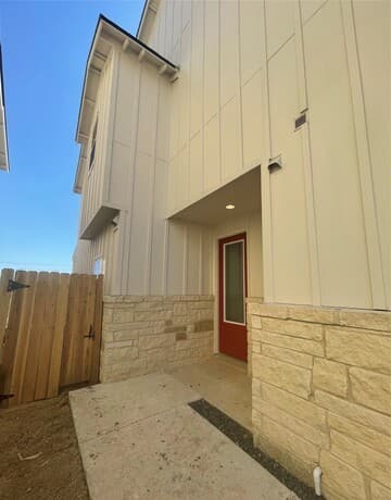 232  Sapphire Road, nan — photo 3