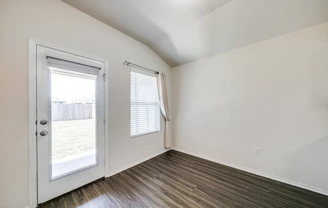 509  Moonvine Way, New Braunfels — photo 4