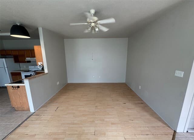 4411  TERRA SUMMIT RD Road, San Antonio, TX 78233 — photo 3