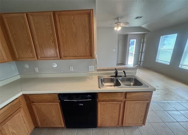 4411  TERRA SUMMIT RD Road, San Antonio, TX 78233 — photo 6