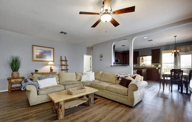 2234  Lakeline Drive, New Braunfels, TX 78130 — photo 5