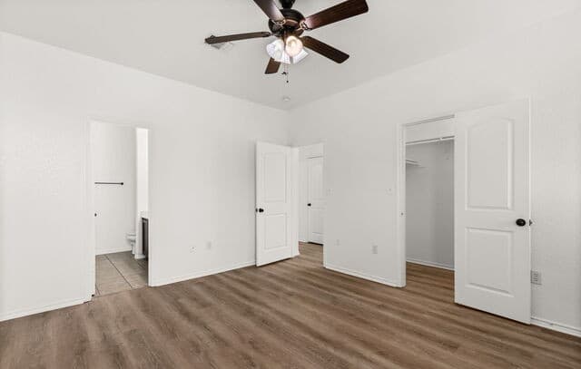 586  Creekside Circle, nan — photo 10