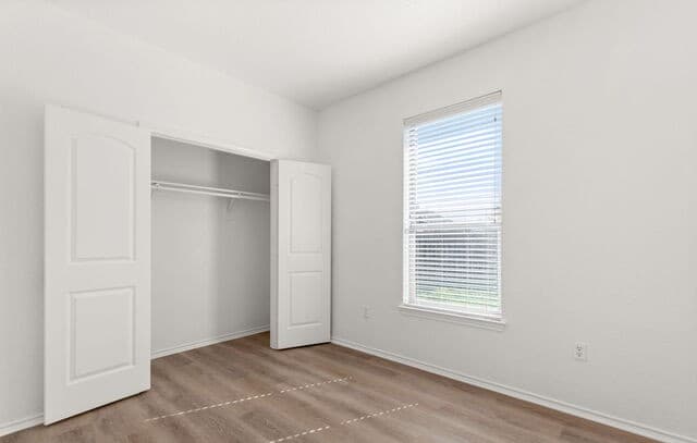 586  Creekside Circle, nan — photo 13