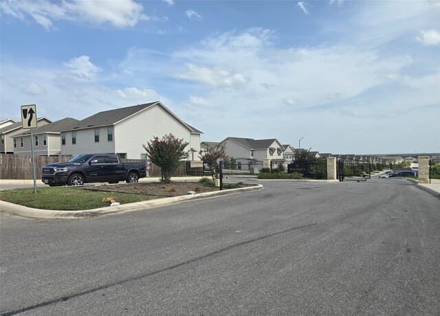 7520  Magnolia Village Village Unit 101, San Antonio, TX 78252 — photo 2