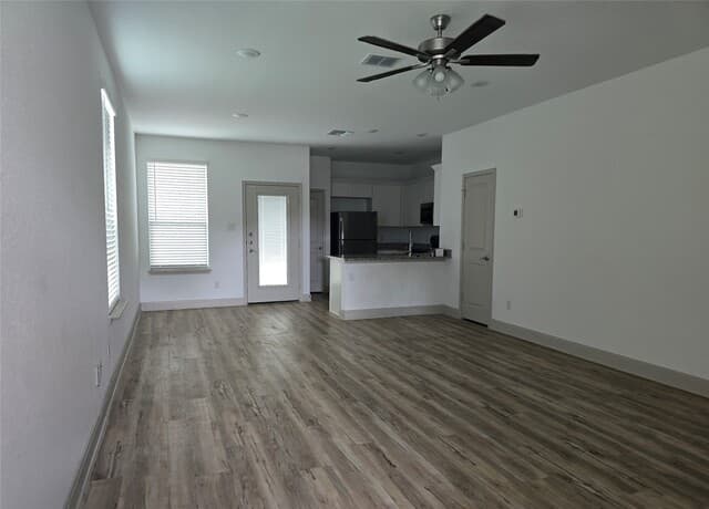 7520  Magnolia Village Village Unit 101, San Antonio, TX 78252 — photo 7