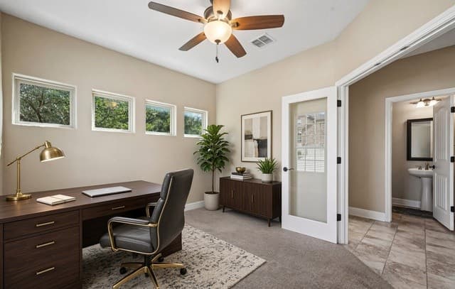 1086  Boulder Run, New Braunfels — photo 10