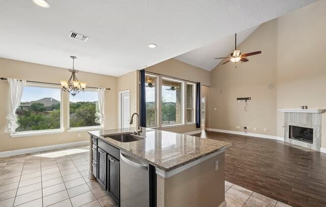 1086  Boulder Run, New Braunfels — photo 8